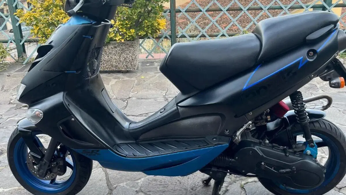 Aprilia SR 125 (1999 - 01)  (3)