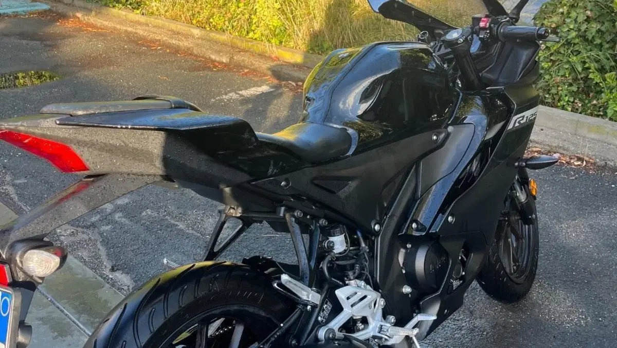 Yamaha YZF R125 (2023 - 26)  (2)