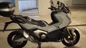 Honda X-ADV 750 (2025 - 27)  (2)