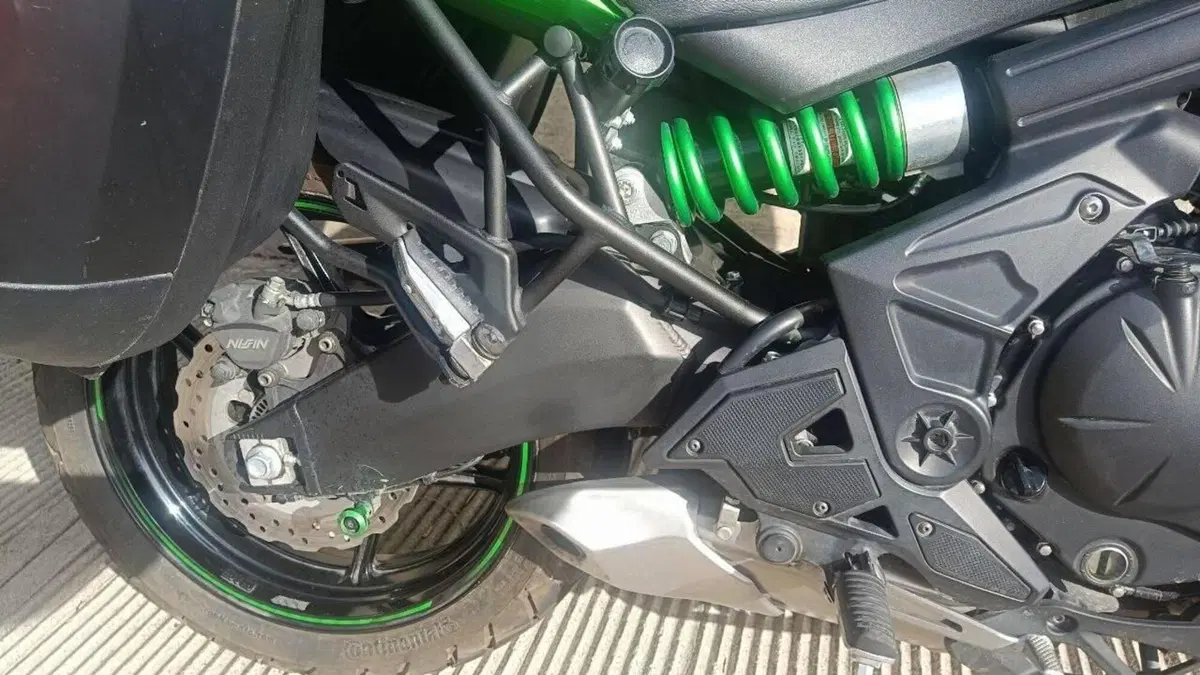 Kawasaki Versys 650 (2017 - 20)  (7)