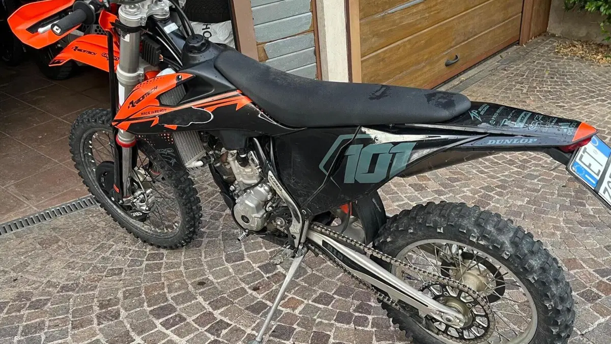KTM 250 EXC-F (2021)  (2)