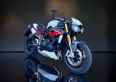 Triumph Speed Triple 1050 R ABS (2016 - 17) - Annuncio 10134310
