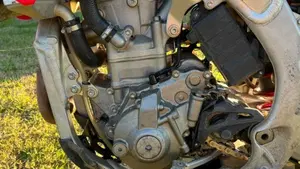 Honda CRF 250R (2023)  (4)