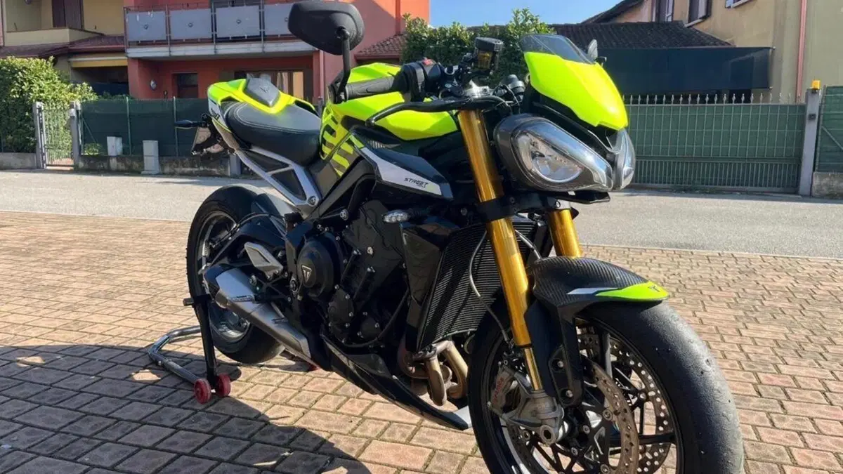 Triumph Street Triple 765 Moto2 Edition (2023 - 24)  (4)