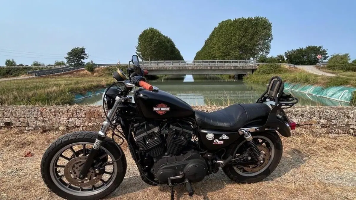 Harley-Davidson 883 R (2008 - 16) - XL 883R 
