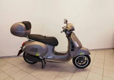 Vespa GTS 300 Super Tech (2023 - 24) - Annuncio 10134333