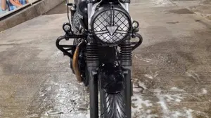 Triumph Street Twin 900 (2017 - 18)  (4)