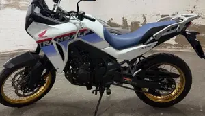 Honda Transalp XL750 (2025) 