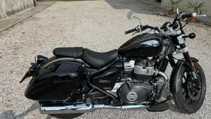 Royal Enfield Super Meteor 650 (2023 - 26) 