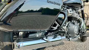 Royal Enfield Super Meteor 650 (2023 - 26)  (2)