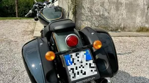 Royal Enfield Super Meteor 650 (2023 - 26)  (8)