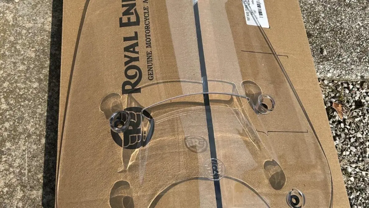 Royal Enfield Super Meteor 650 (2023 - 26)  (10)