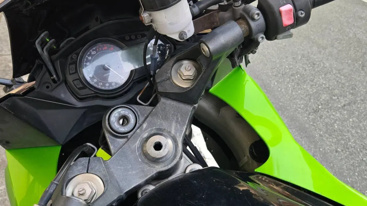Kawasaki Z 1000 SX (2011 - 13)  (8)