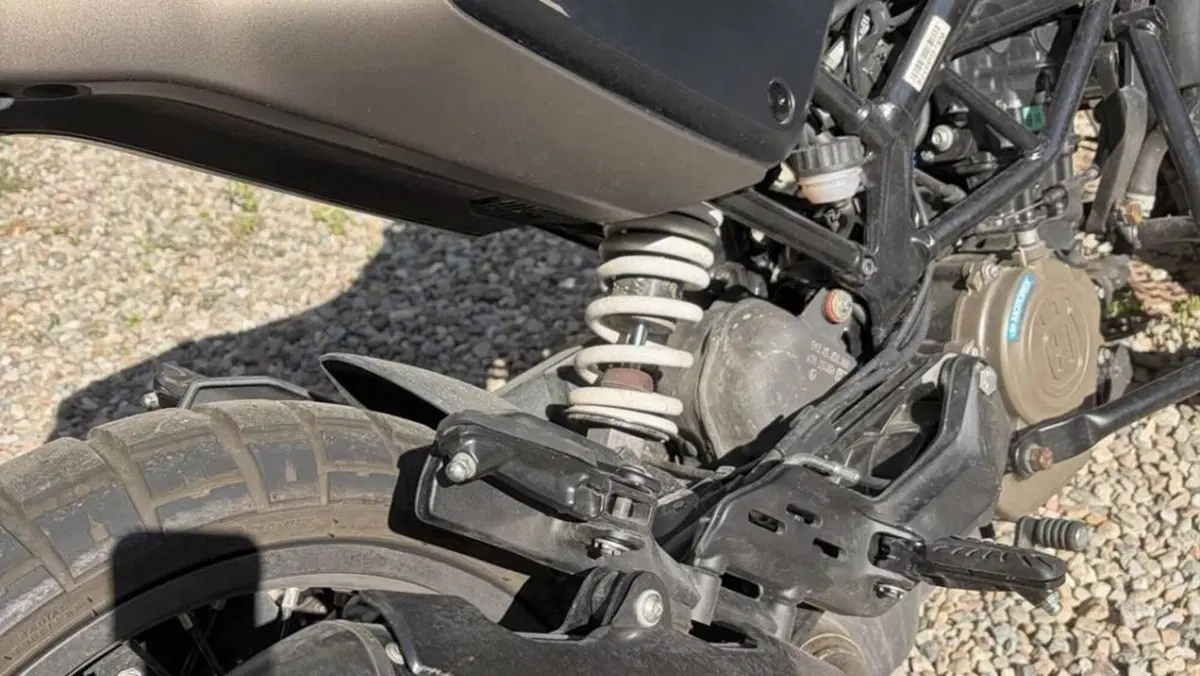 Husqvarna Svartpilen 125 (2021 - 23)  (3)