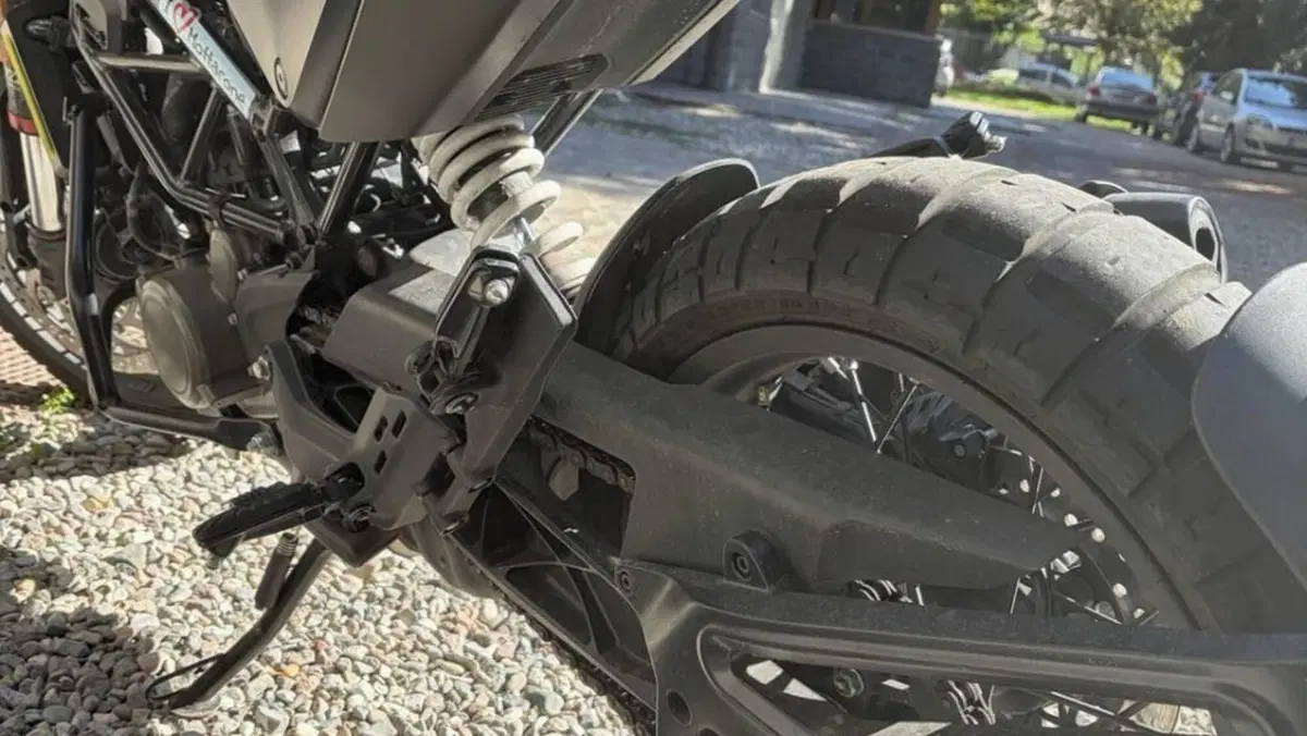 Husqvarna Svartpilen 125 (2021 - 23)  (4)