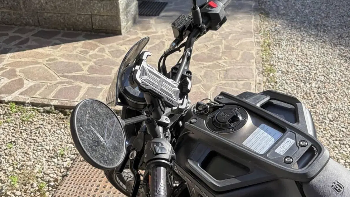 Husqvarna Svartpilen 125 (2021 - 23)  (6)
