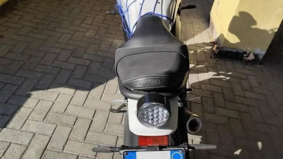 Yamaha XSR 700 (2022 - 26)  (5)
