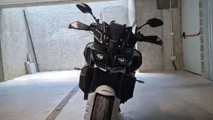Yamaha MT-10 Tourer Edition (2017 - 20)  (2)