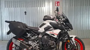 Yamaha MT-10 Tourer Edition (2017 - 20)  (4)