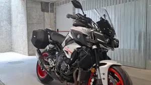 Yamaha MT-10 Tourer Edition (2017 - 20)  (6)