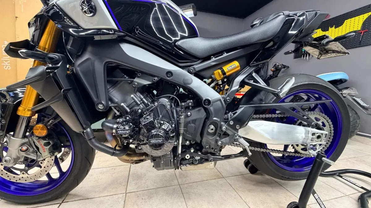 Yamaha MT-09 SP (2024 - 26)  (2)