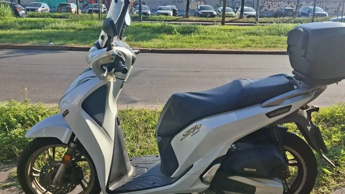 Honda SH 150i (2017 - 19)  (2)