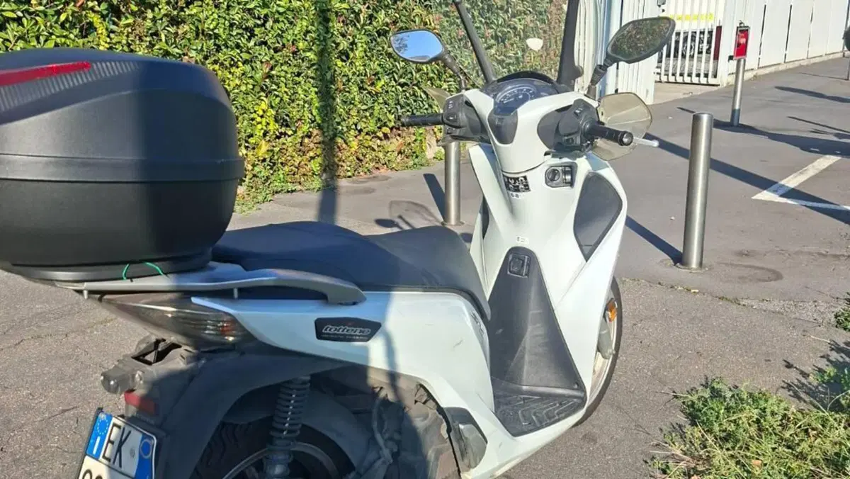 Honda SH 150i (2017 - 19)  (3)