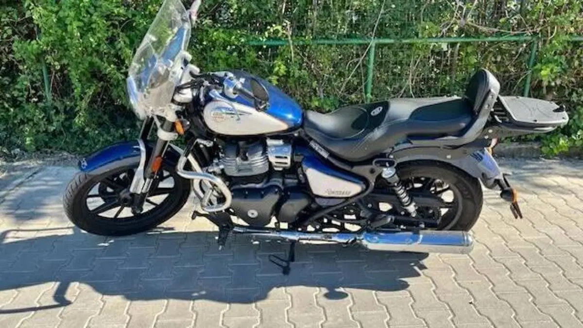 Royal Enfield Super Meteor 650 (2023 - 26) 