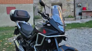 Honda Transalp XL750 Travel Edition (2023 - 24)  (3)