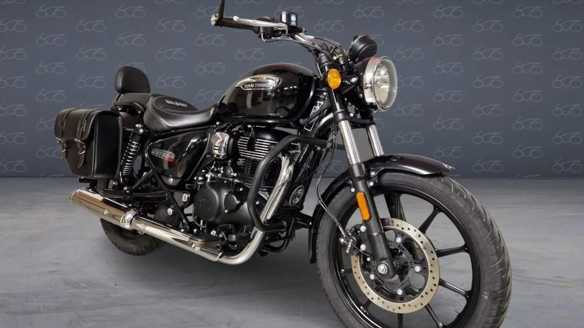 Royal Enfield Meteor 350 (2021 - 26)  (2)