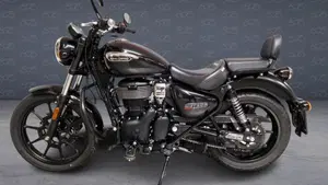 Royal Enfield Meteor 350 (2021 - 26)  (7)