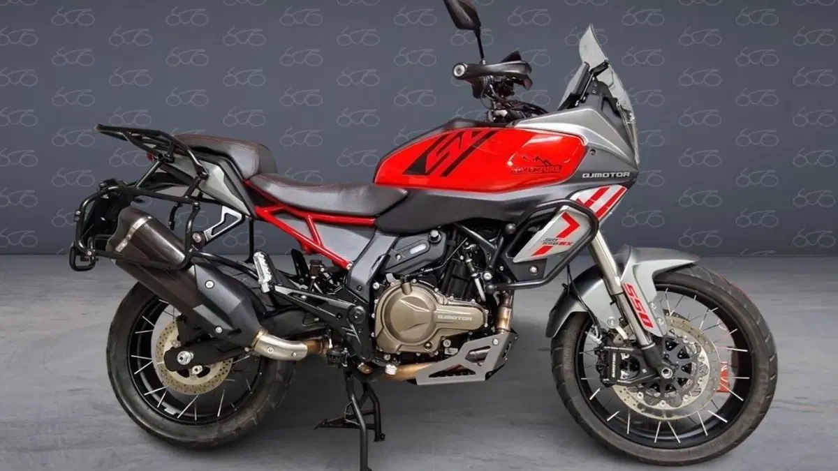 QJ Motor SRT 550 SX (2024) 