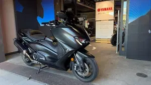 Yamaha T-Max 560 (2020 - 21)  (3)
