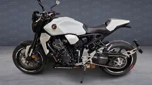 Honda CB 1000 R (2021 - 25)  (3)