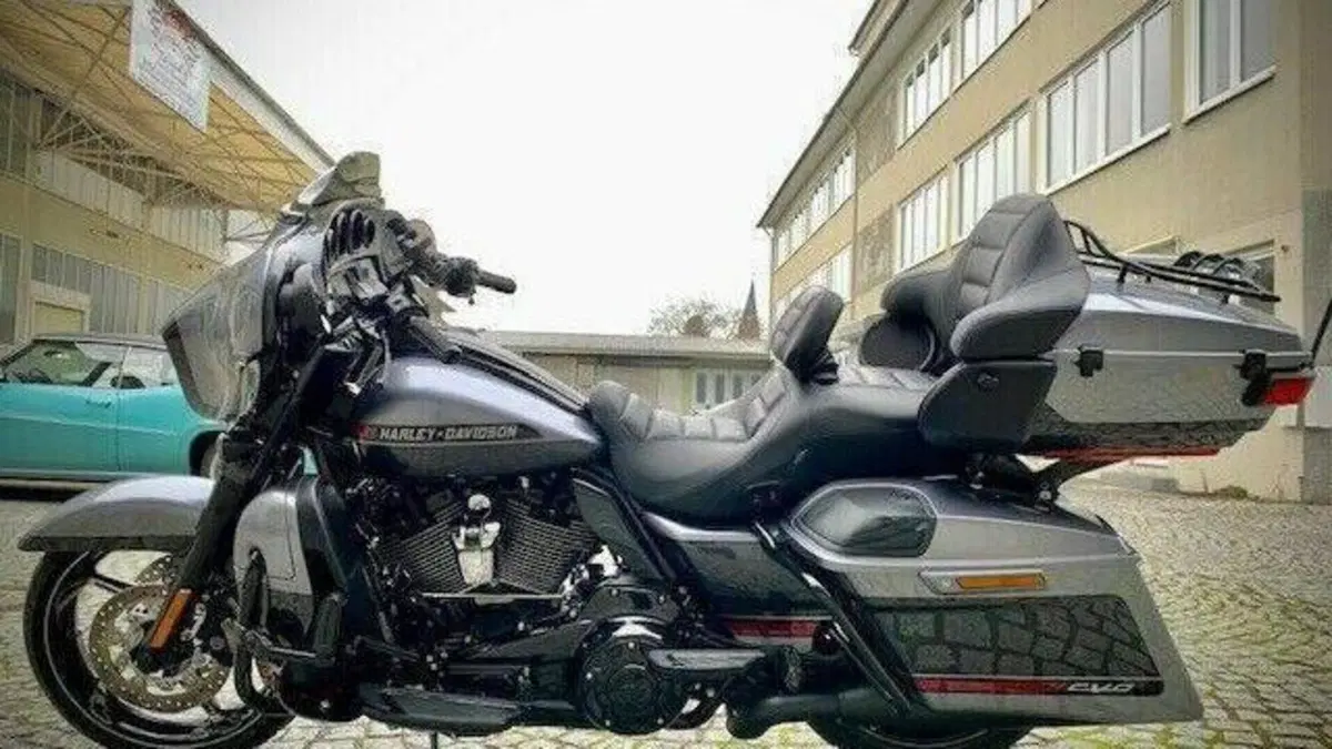 Harley-Davidson 107 Street Glide Special (2017 - 19) - FLHXS 
