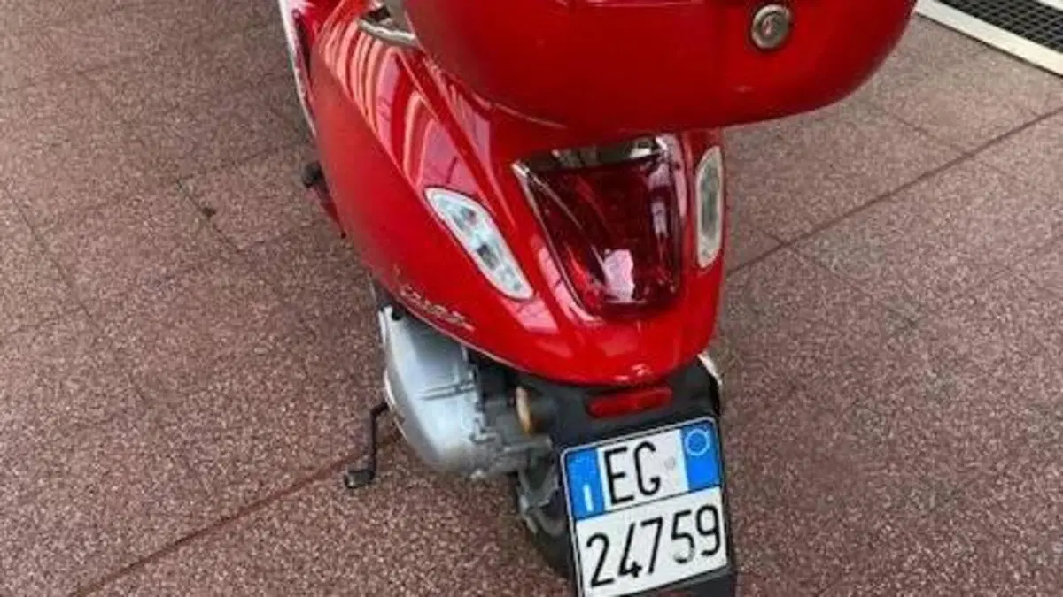 Vespa Primavera 150 3V ie ABS (2016)  (3)