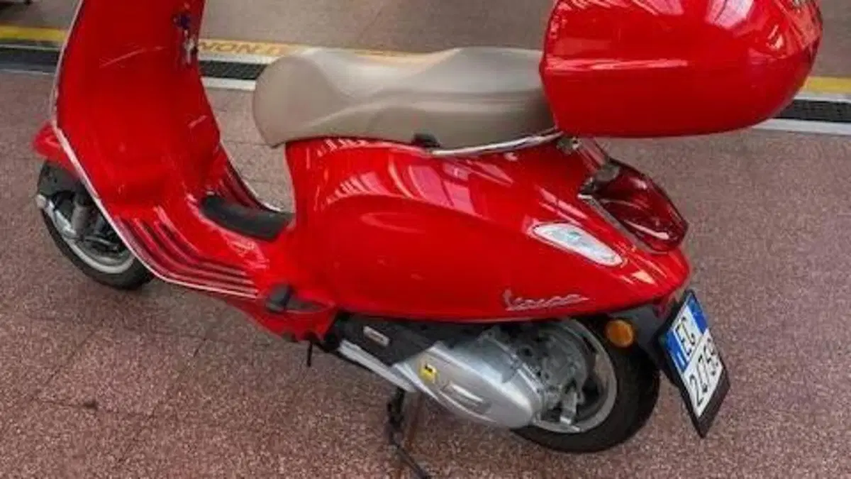 Vespa Primavera 150 3V ie ABS (2016)  (4)