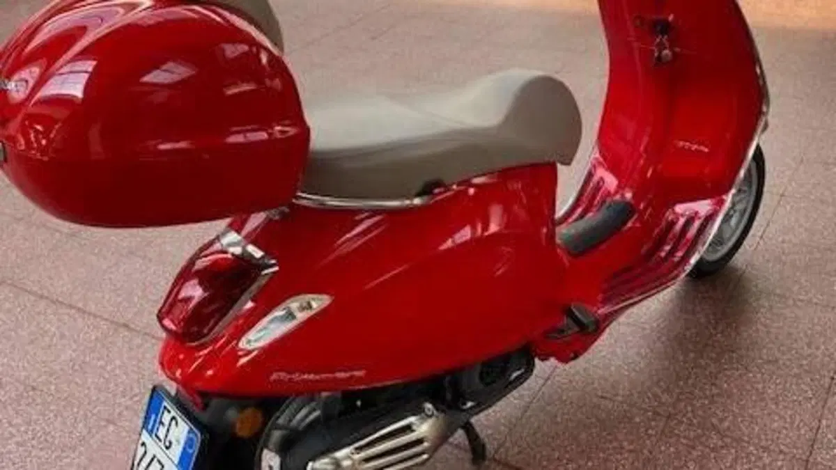 Vespa Primavera 150 3V ie ABS (2016)  (5)