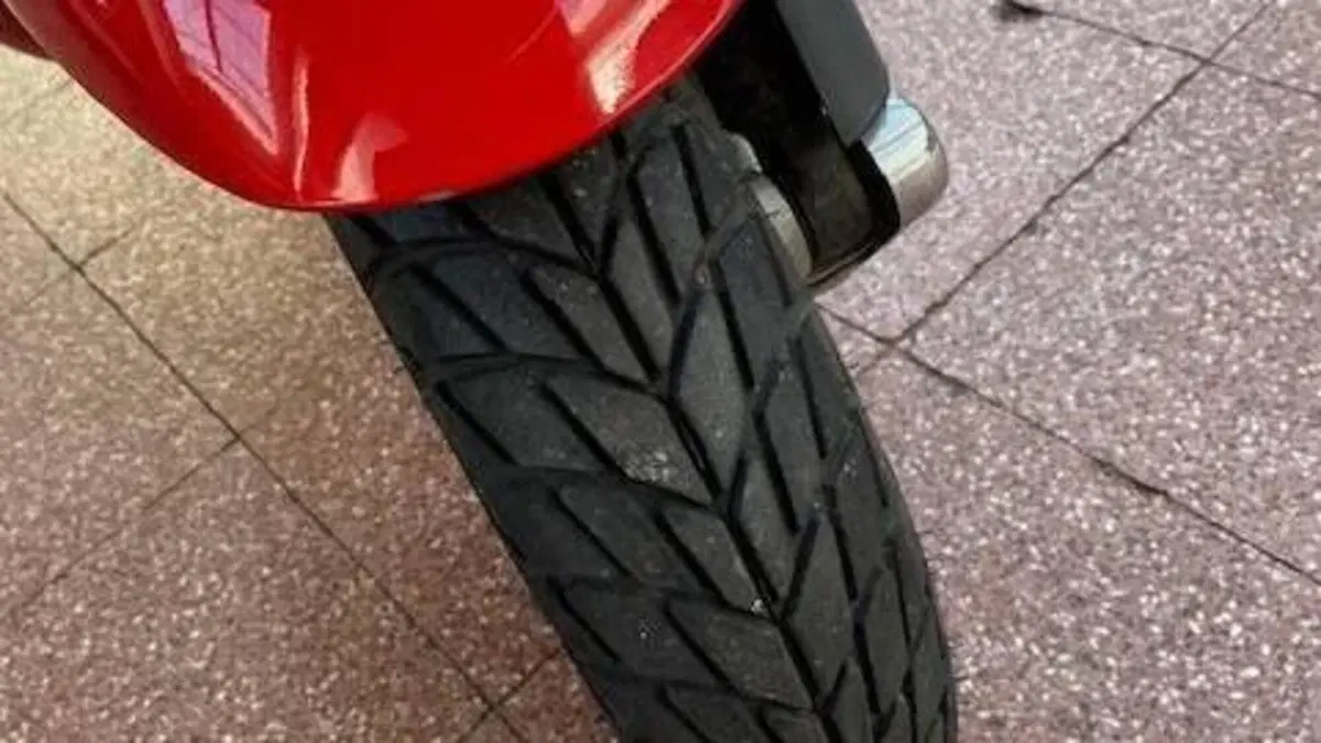 Vespa Primavera 150 3V ie ABS (2016)  (8)