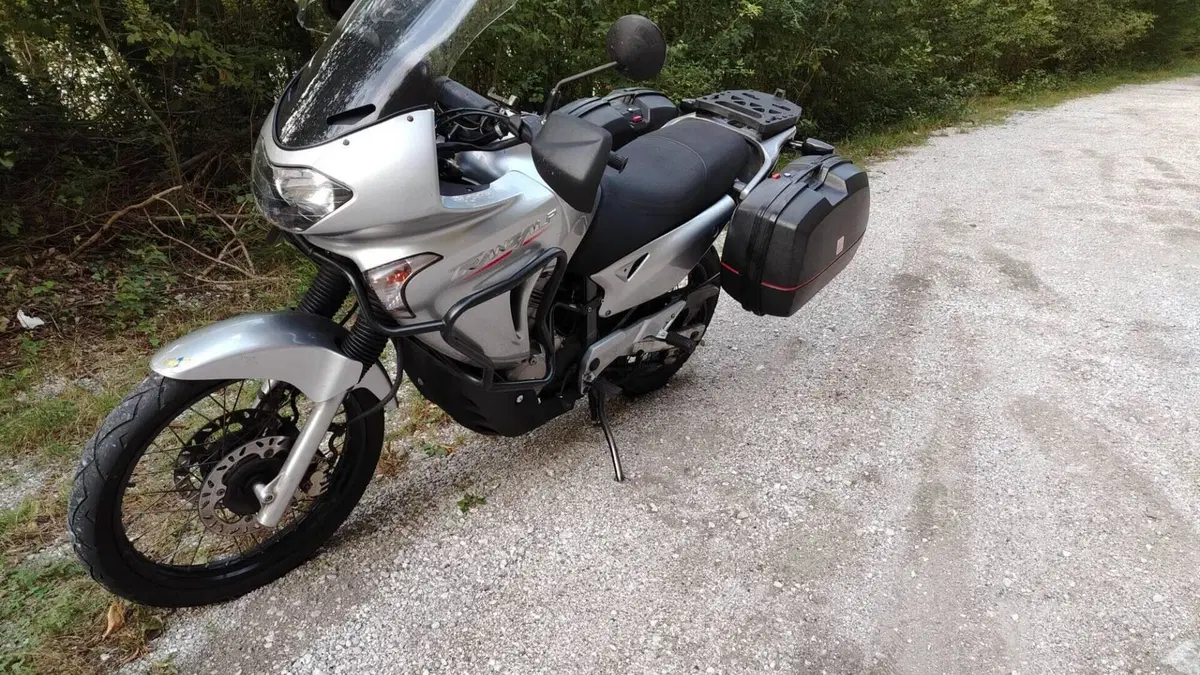 Honda Transalp XL 650V (2005 - 06)  (2)