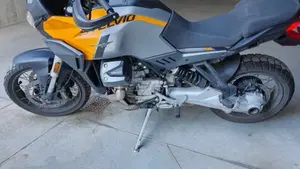 Moto Guzzi Stelvio (2024 - 26)  (4)