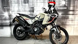 Benelli BKX 125 (2026) usata