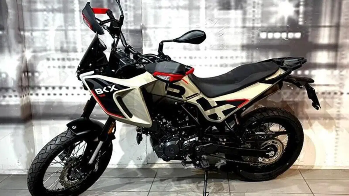 Benelli BKX 125 (2026)  (2)