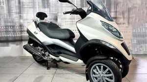 Piaggio MP3 LT 400 (2009 - 11) 