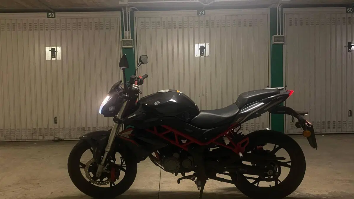 Benelli BN 125 (2018 - 20)  (4)
