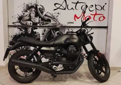 Moto Guzzi V7 Stone (2021 - 24) - Annuncio 10134733