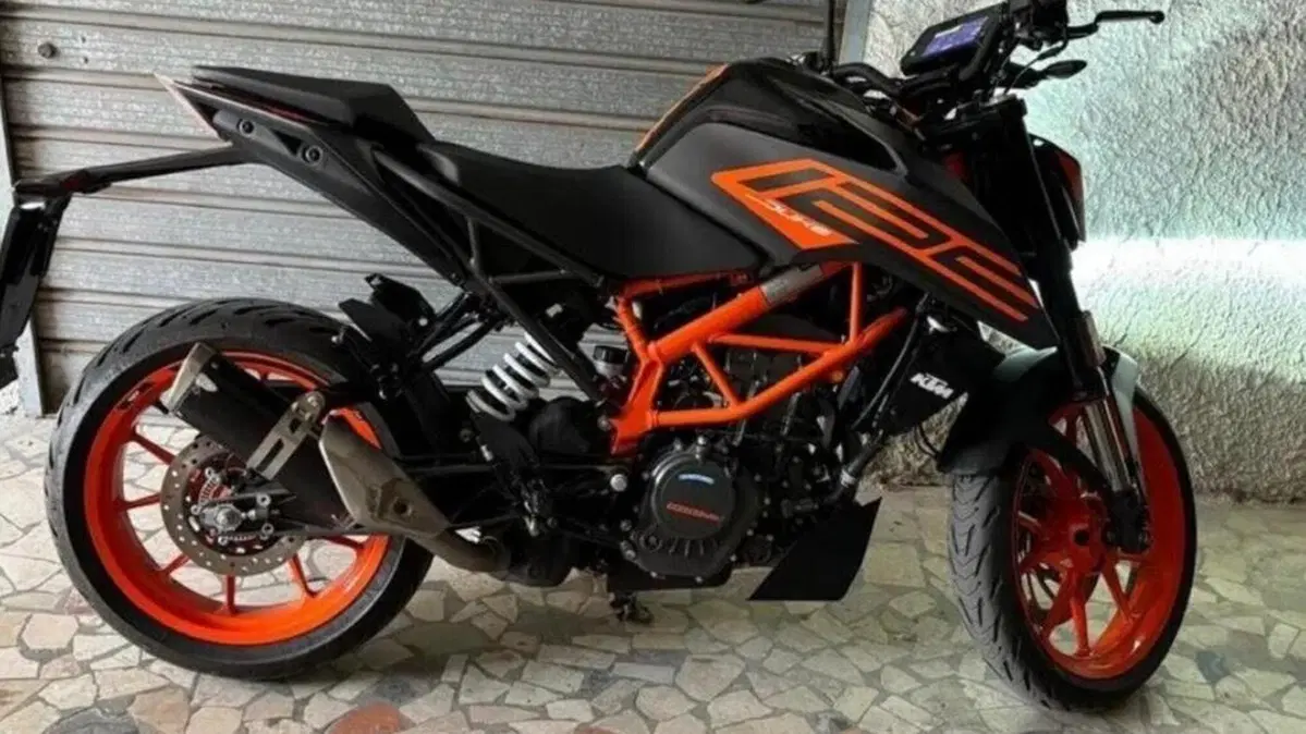 KTM 125 Duke (2021 - 23)  (2)
