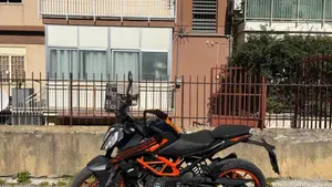 KTM 125 Duke (2021 - 23)  (4)