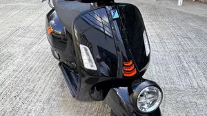 Vespa GTS 300 (2023 - 24) 