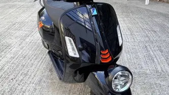 Vespa GTS 300 (2023 - 24) usata